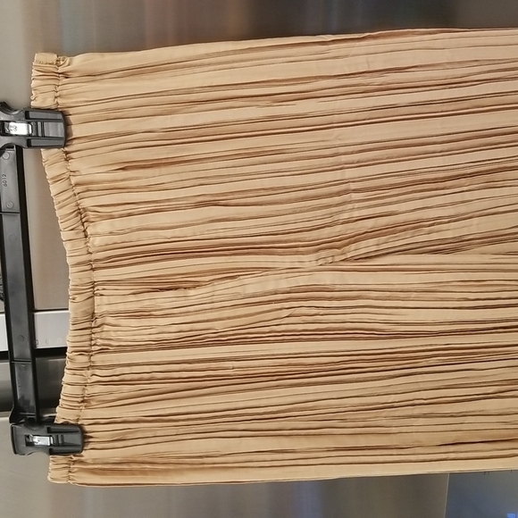 💕CULT GAIA💕 Kersti Pleated High Rise Satin Pants ~ Light Camel Medium M NWT - Picture 14 of 16